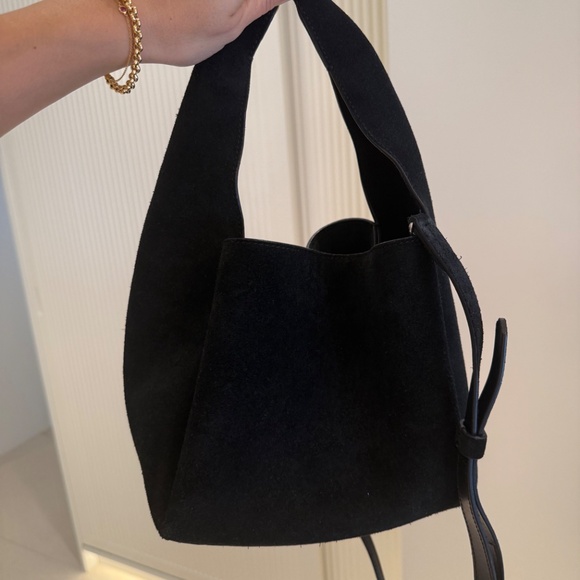 Toteme suede bucket bag - Picture 9 of 9